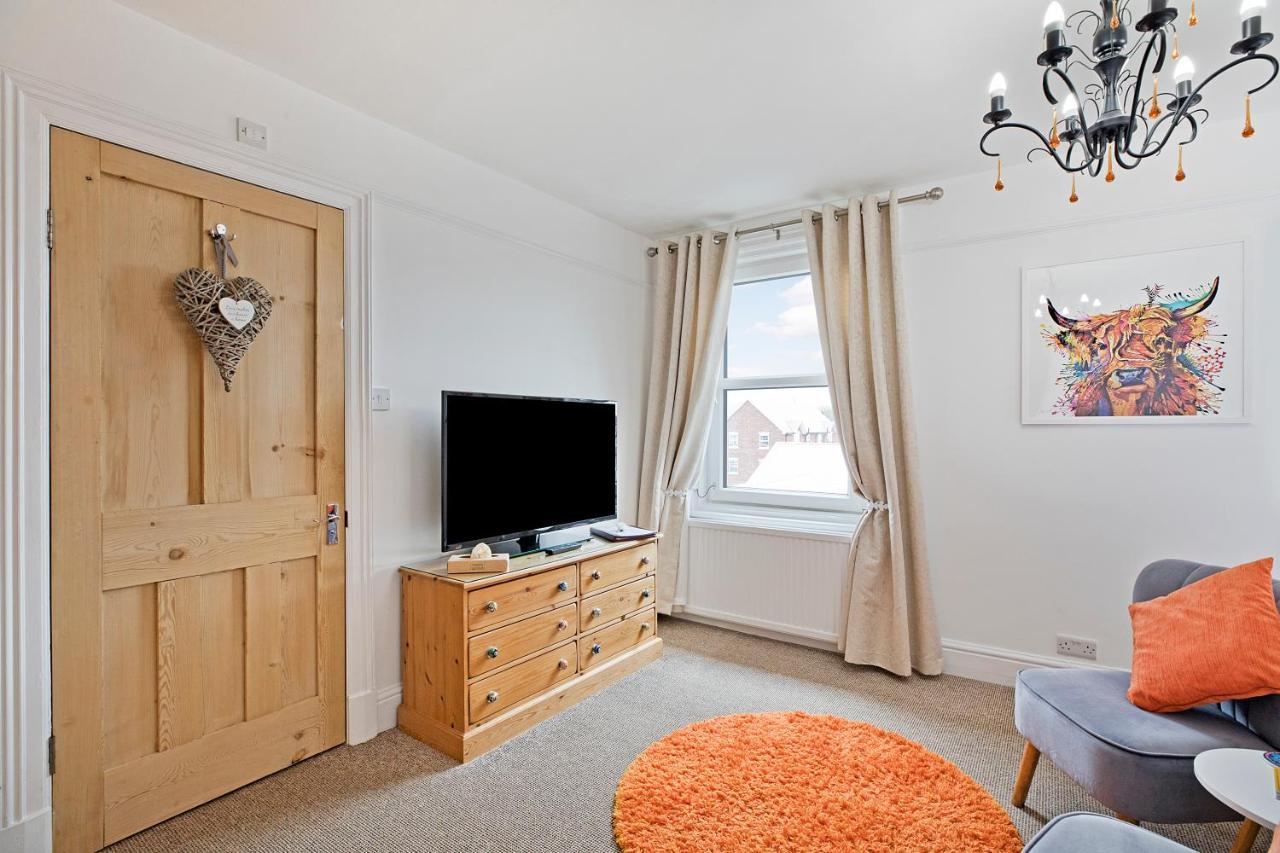 White Rose Guest House Файли Екстериор снимка